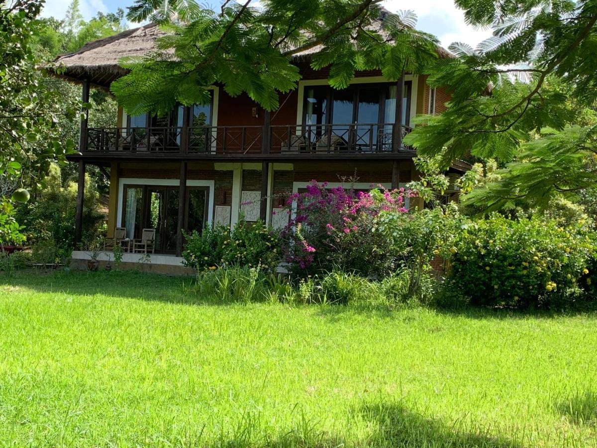Lombok Villas, Villa Paopao Labuhanpoh Экстерьер фото