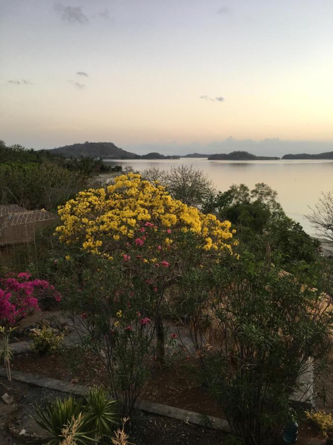 Lombok Villas, Villa Paopao Labuhanpoh Экстерьер фото
